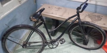 Timbúes: circulaba en bicicleta detrás de un camión, cayó y sufrió una fractura