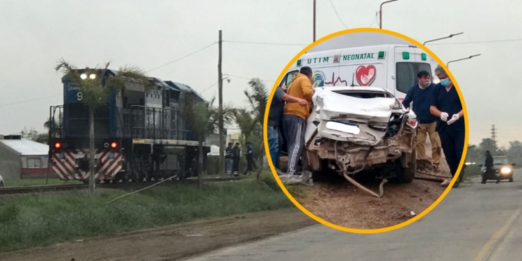 Timbúes: una locomotora embistió a un remisse donde viajaba una nena