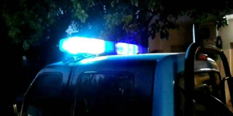 Dos hombres y una mujer fueron sorprendidos mientras robaban en Correa