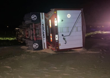 Murió un camionero en Ruta 10 tras chocar contra una alcantarilla