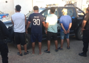 Detuvieron a seis jóvenes en un auto con droga y una importante suma de dinero