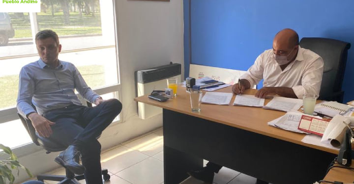 Andino firmó un convenio para la red de tendido eléctrico hacia dos barrios 