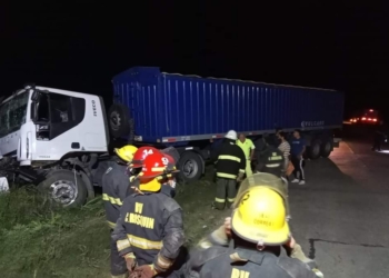 Dos camiones impactaron por alcance en la Ruta 34: un herido