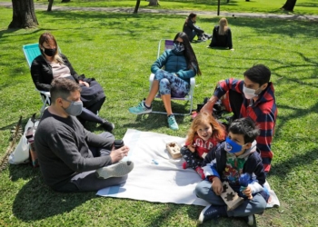 Nuevas medidas en la Provincia: barbijo obligatorio y aforo y horarios flexibles