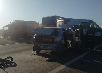 Dos heridos tras un fuerte choque en autopista