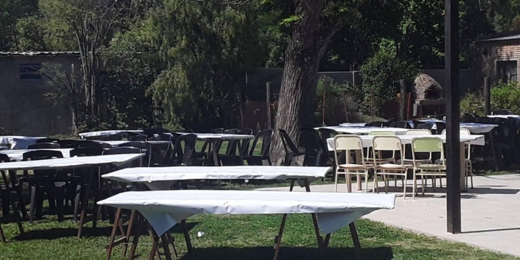 Tras el robo, la escuela de La Ribera realiza un sorteo para poder comprar nuevas sillas