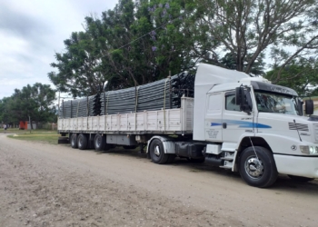 Llegaron materiales a Gaboto para la obra del agua potable: «Las promesas se cumplen»