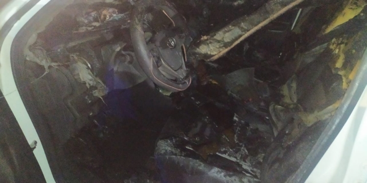 Incendiaron intencionalmente el auto de la presidenta del Concejo de Capitán Bermúdez