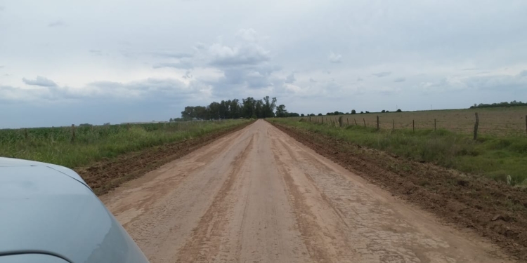 Máquinas a la obra: compraron el material y ya se trabaja en el camino a La Boca de Monje