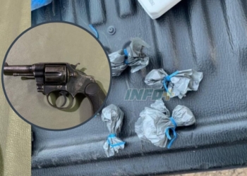 Exhibieron un arma de fuego afuera de un bar de Centeno y poseían droga: dos detenidos