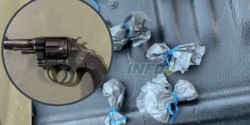 Exhibieron un arma de fuego afuera de un bar de Centeno y poseían droga: dos detenidos