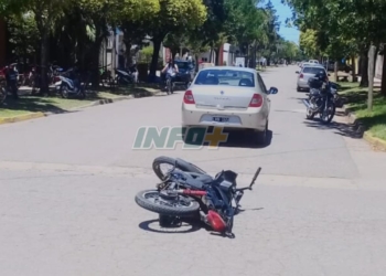San Genaro: un menor protagonizó un accidente en moto y terminó en el Samco