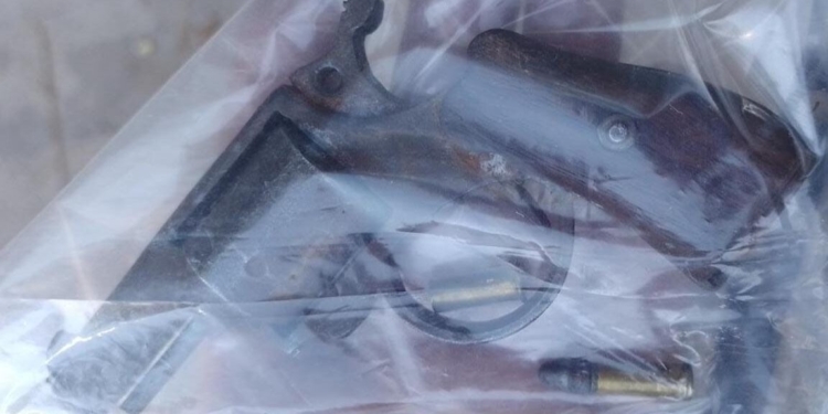 Un nene de 5 años fue encontrado con un arma que halló cerca de la escuela