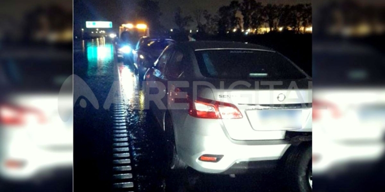 Robos con adoquines en autopista: dos mujeres fueron abordadas por delincuentes armados