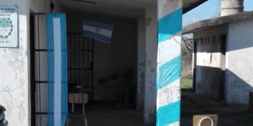 Robaron y rompieron una puerta en una escuela rural de Oliveros