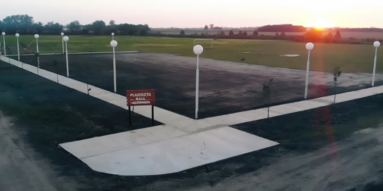 Correa inaugurará una nueva plazoleta y renovado alumbrado público