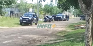 Allanamiento en San Genaro con detenidos, secuestro de armas y otros elementos