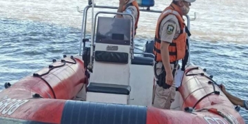 Desesperada búsqueda de un joven que se arrojó al río, frente a San Lorenzo