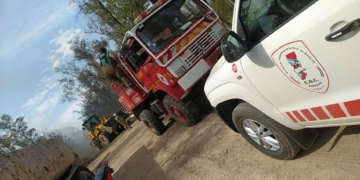 Alerta por un incendio forestal en un predio lindero a Campo Timbó