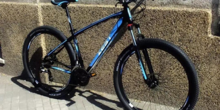 San Genaro: le abrieron la reja en plena siesta y le robaron la bici