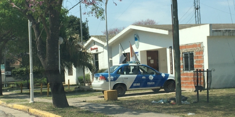 Violenta entradera en Gaboto: ataron a una pareja y le robaron el auto y joyas