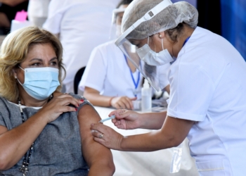 Covid 19: la provincia ya turnó a todos los mayores de 60 años para su dosis de refuerzo