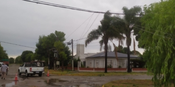San Genaro: 500 postes de la EPE caídos y el 30% de los vecinos sin luz