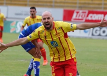 Potencia en ataque: el macielense Juanma Tévez es el nuevo refuerzo de Aucas