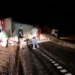 Un camión volcó en autopista en medio del temporal a la altura de Arocena
