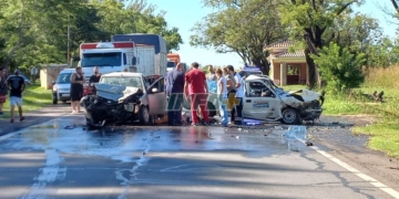 Impresionante choque frontal en la Colonia de Oliveros: un conductor herido