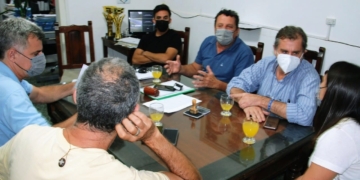Barrancas firmó el convenio para completar la iluminación LED en todo el pueblo 
