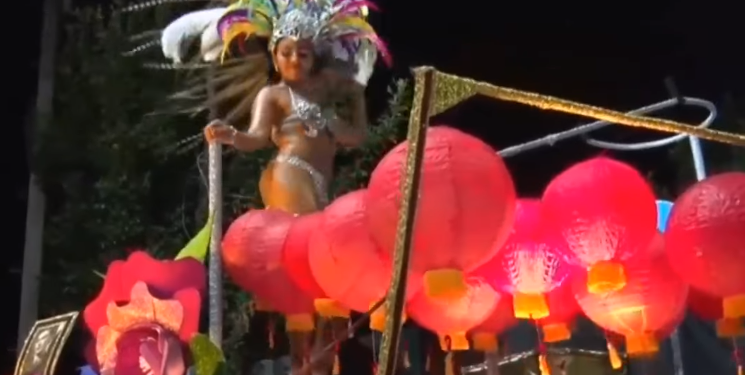 Totoras recibe el carnaval con música, color y una entrada solidaria