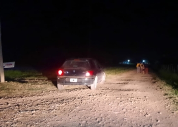 Un auto y una bici impactaron en una esquina de Barrancas: una joven herida