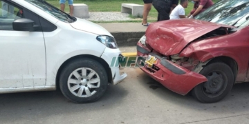 Dos autos chocaron de frente en Andino y dos personas resultaron heridas