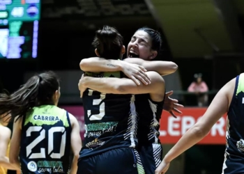 Con Agus Bazán, Corrientes le quitó el invicto a Berazategui en la Liga Nacional