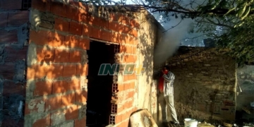 Barrancas: una travesura de un niño terminó con el incendio de una vivienda