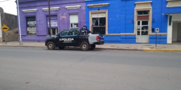 Rotura de vidrios y robo de dinero y cigarrillos en un bar de Barrancas