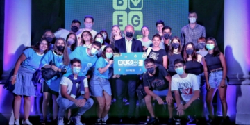 Perotti presentó oficialmente el Boleto Educativo Gratuito 2022