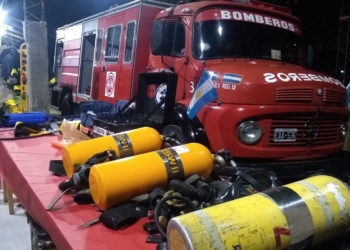 Bomberos de Andino ya están operativos y celebraron en caravana