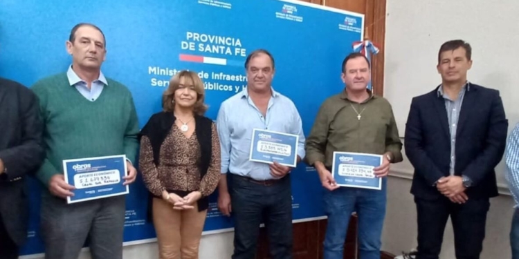 Firmaron el convenio para la limpieza del Canal Maciel Gaboto por más de 5 millones de pesos