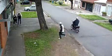 Brutal robo y golpiza a una joven de Maciel en Rosario: «Es inviable vivir así»