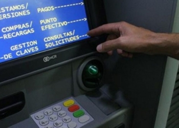 Nuevo cronograma de pago de sueldos para trabajadores y jubilados santafesinos