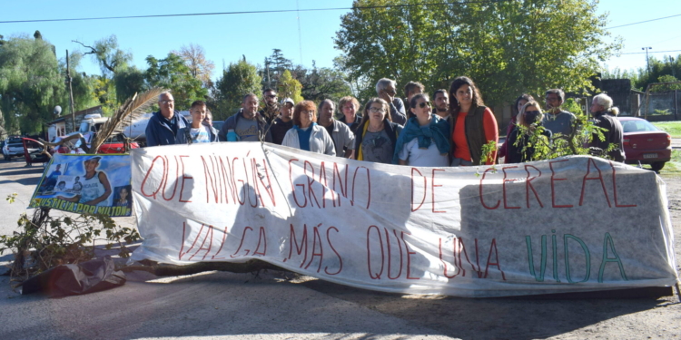 Vecinos de La Ribera levantaron el corte de ruta pero volverán la próxima semana