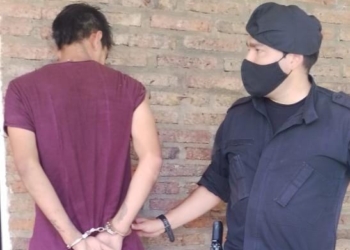Un joven de Gaboto detenido por robarle a un hombre en un colectivo