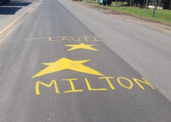 Pintaron las estrellas en homenaje a Lautaro y Milton en Villa La Ribera