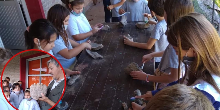 Fascinados: alumnos de Andino limpiaron restos fósiles y armarán una muestra