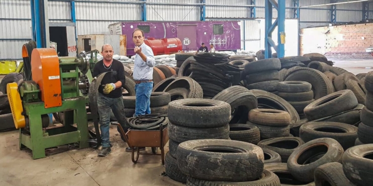 Iriondo Recicla: Rasetto entregó el primer camión de neumáticos para su reciclado
