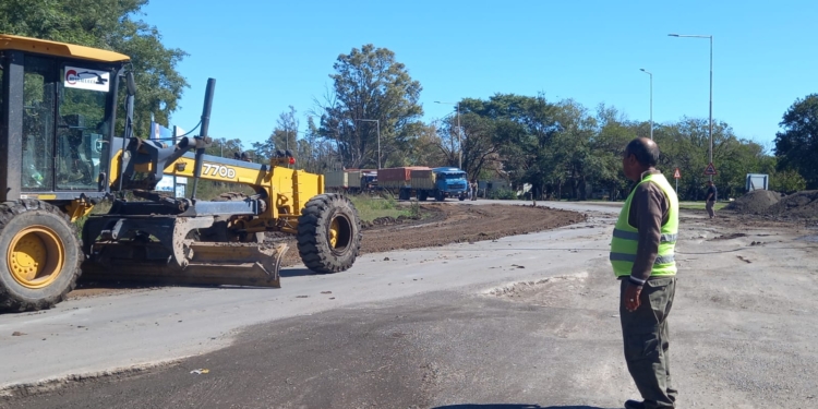 Realizan arreglos en el cruce de rutas 11 y 91, en La Ribera