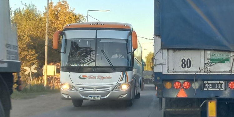 Sin colectivos: la UTA no acató la conciliación y sigue el paro