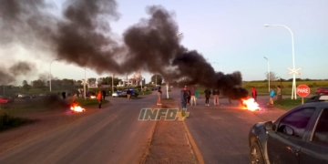 Gaboto: tiraron 16 mil kilos de pescado y cortaron la Ruta 11